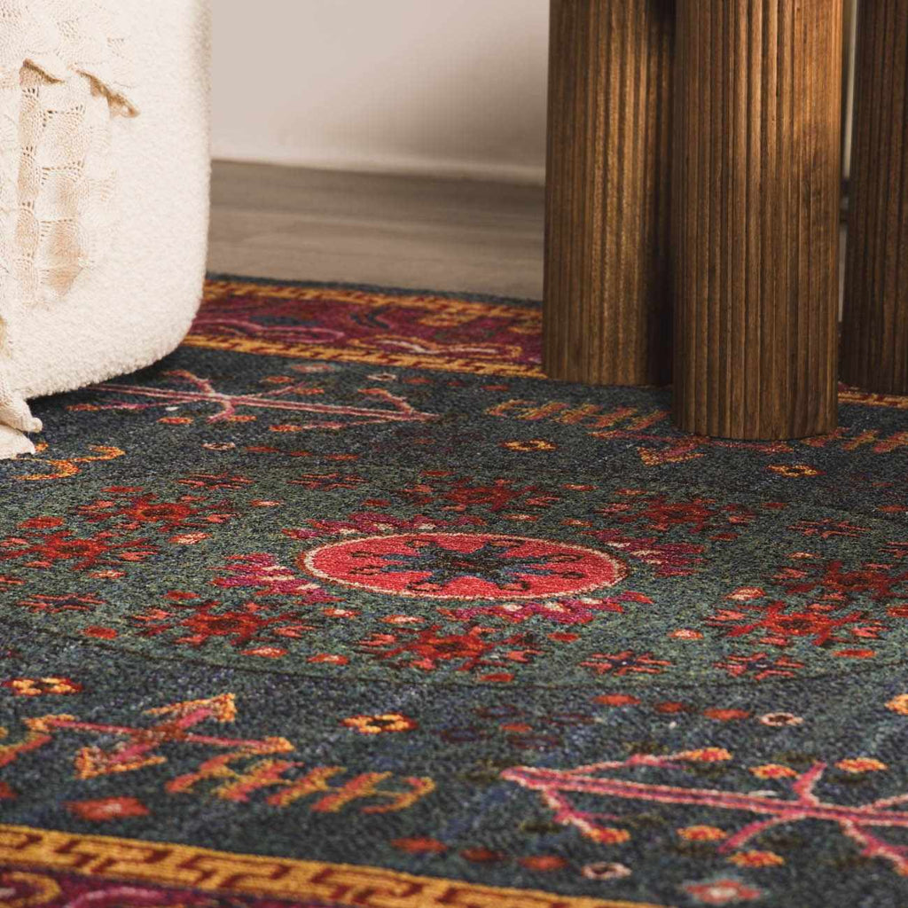 Cleveland Colorful Traditional Area Rug