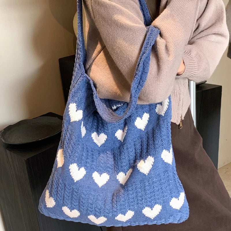 1pc Knitted Bag, Heart-shaped Tote Bag, Women's Diagonal Shoulder Bag, Fashionable and Personalized Woven Bag