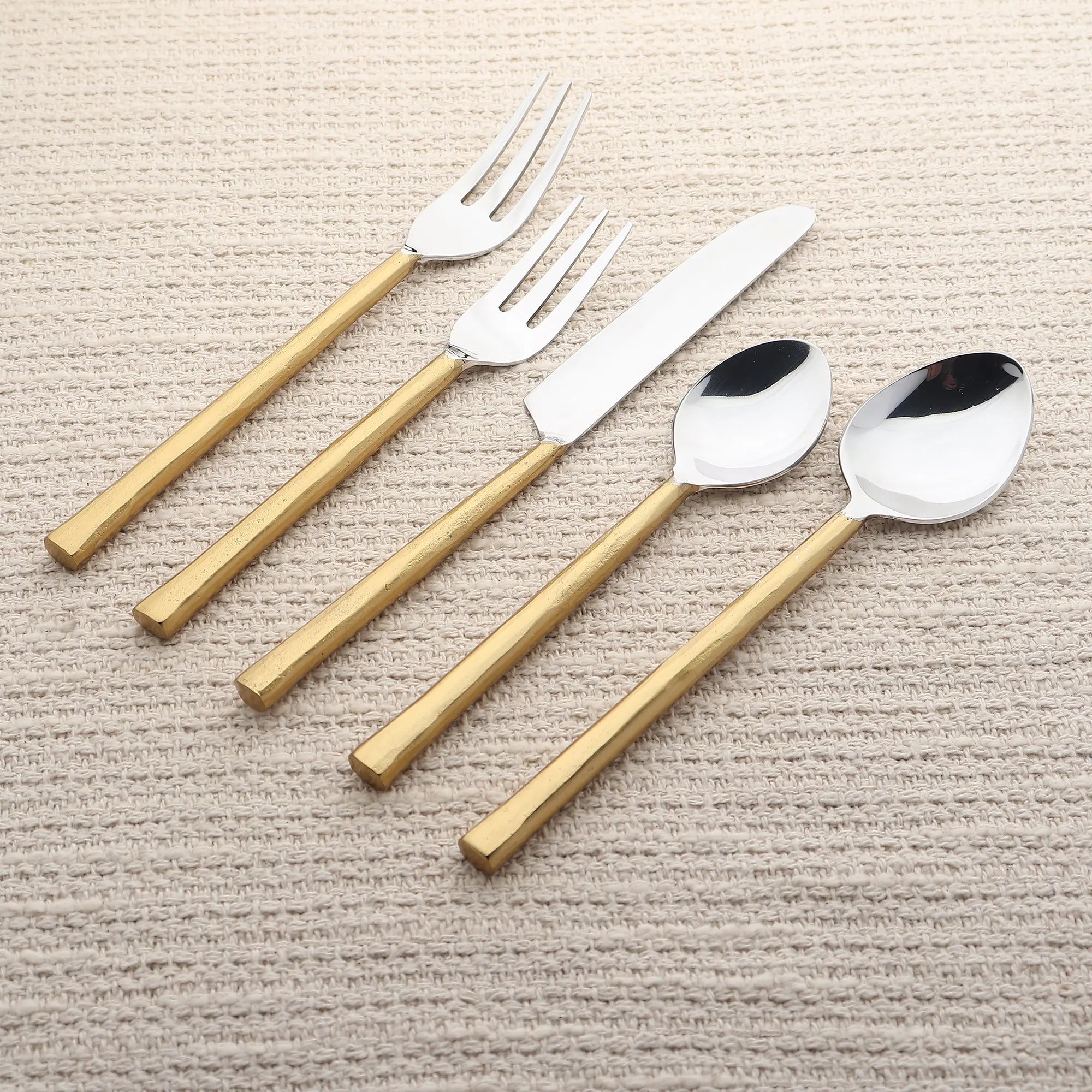 Sundance Flatware, 5-Pc. Place Setting